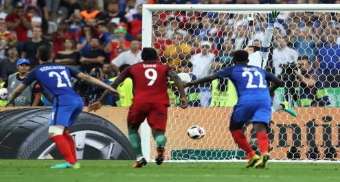 صاحب هدف تتويج البرتغال باليورو: لا أحمل ضغينة تجاه من انتقدوني